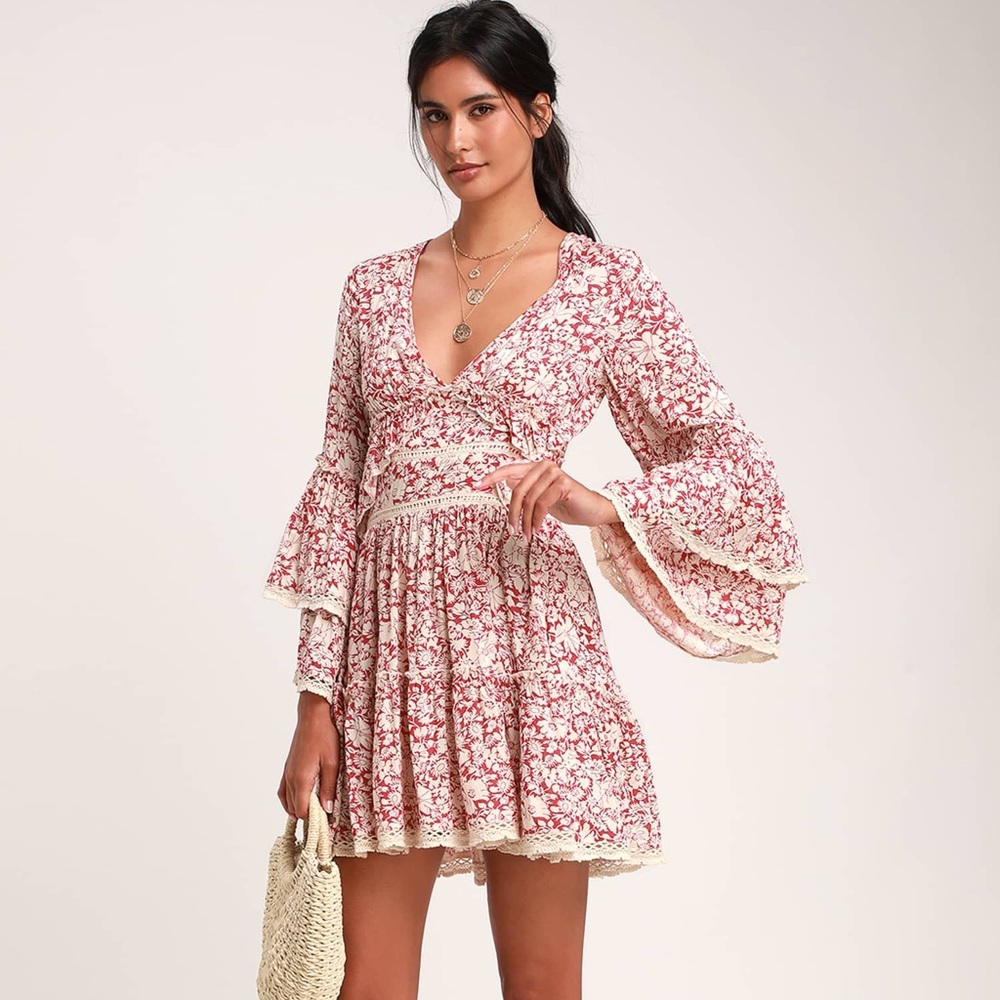 Kristall Berry Red Floral Print Bell Sleeve Mini Dress
